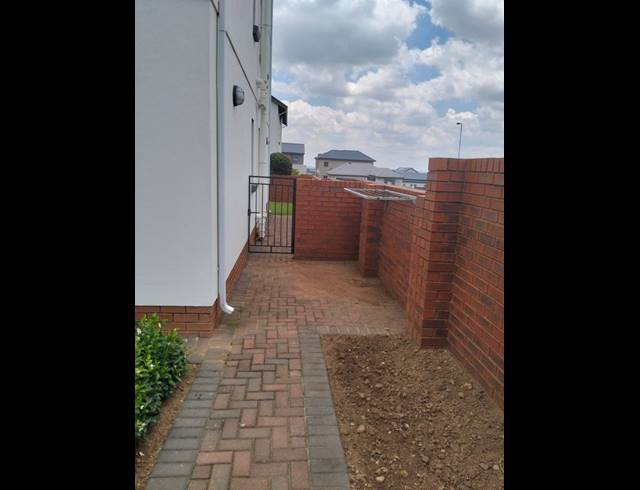 3 BEDROOM PROPERTY TO RENT IN LOUWLARDIA
